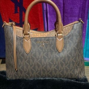 Michael Kors Med Austin MS Satchel /Crossbody straps included